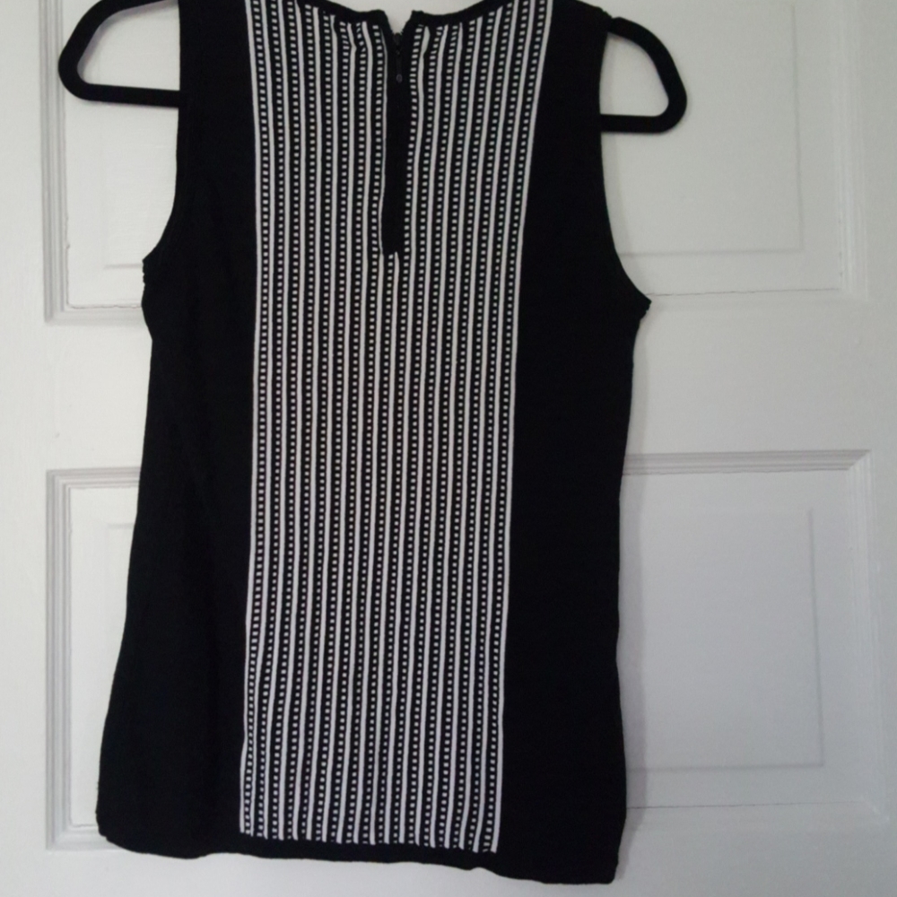 White House Black Market sleeveless women’s top - black and white, small - Picture 2 of 4
